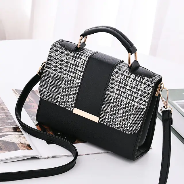 Ladies Simple Shoulder Handbag